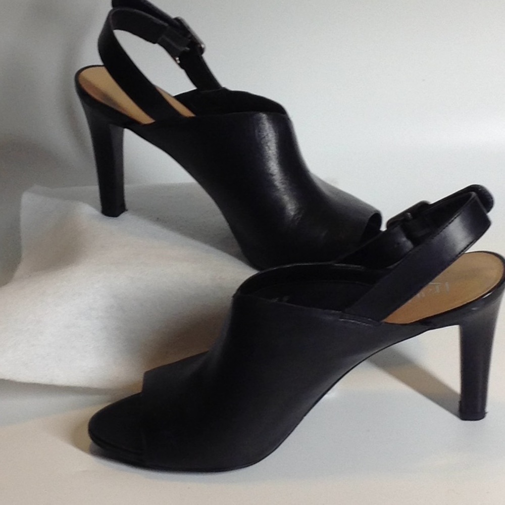 Frank Sarto Black Peep Toe Sling Back Sz 1…